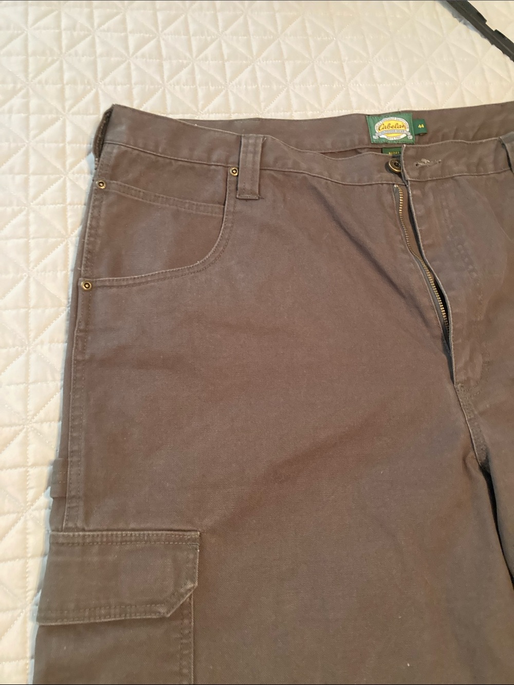 Cabela's Men's Dark Brown Cargo Pants size 44 (0094)